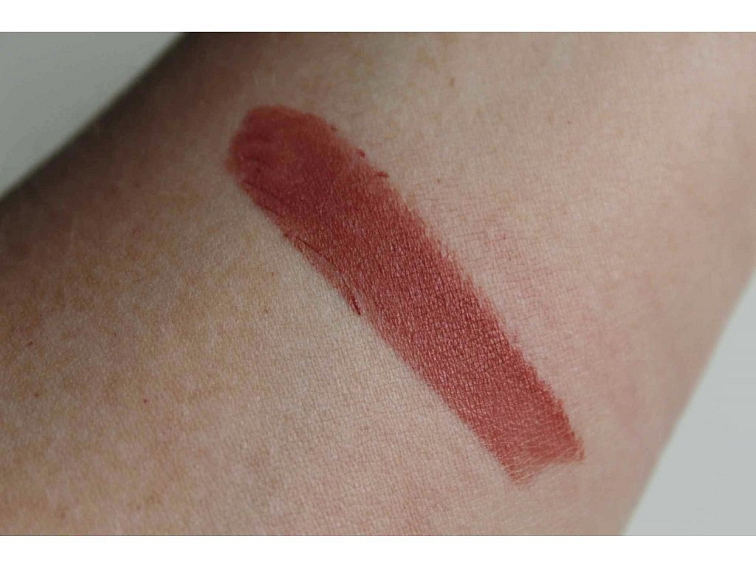 Dlouhotrvající Hedvábná Rtěnka Audrey 04