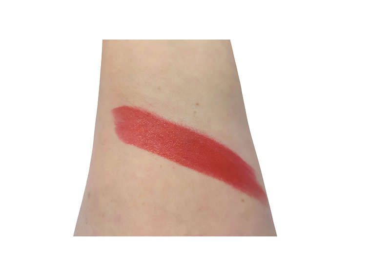 Dlouhotrvající hedvábná rtěnka - Adina 17