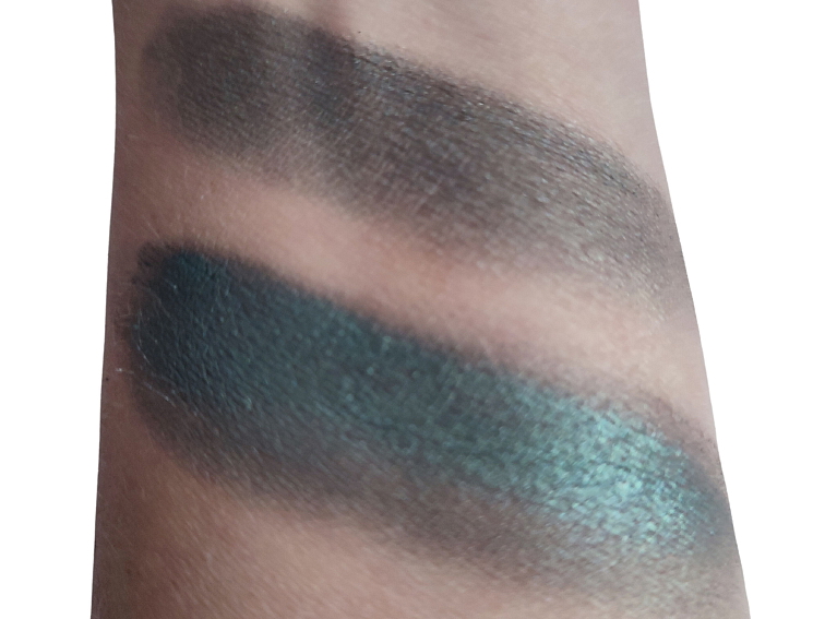 Minerální Zapékaný Oční Stín 28 - Tmavě Zelený s Modrým Zábleskem