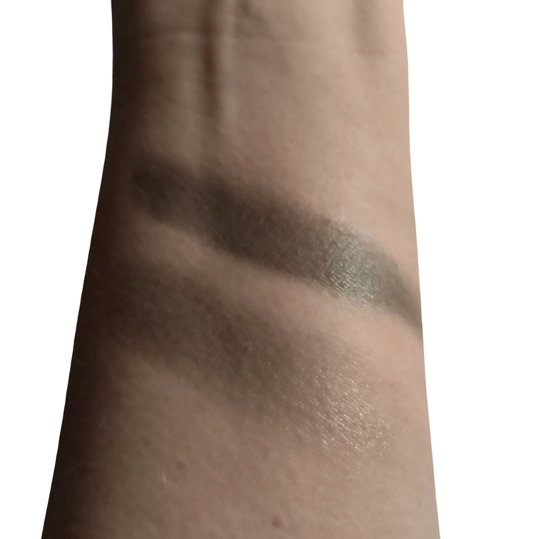 Minerální Zapékaný Oční Stín 7C - Šedý s Nádechem Zelené a Perletí