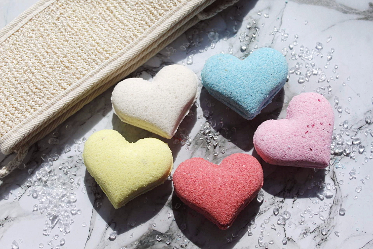 Šumivé Máslové Srdíčko do Koupele - Litsea Cubeba