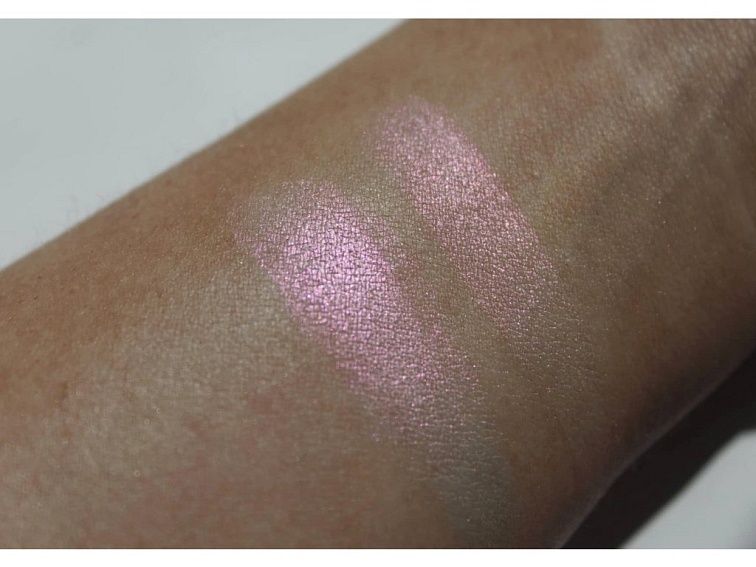 Minerální Oční Stíny MINI 205 - Světle Růžová s Třpytem