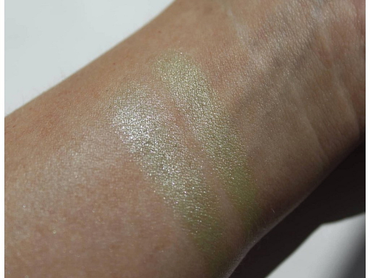 Minerální Oční Stíny MINI 59 - Zelená se Stříbrným Třpytem