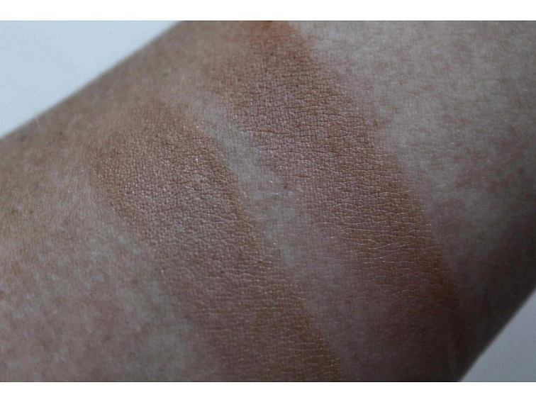 Minerální Zapékaný Matný Pudr - Bronzer SUN TOUCH i1