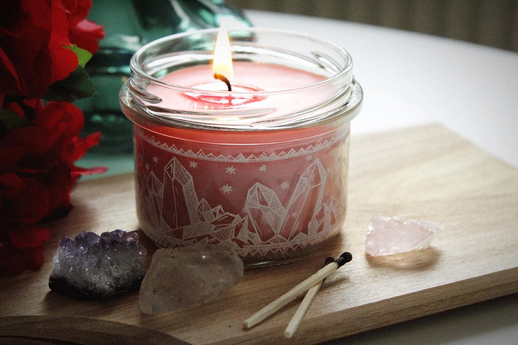 Vonná Sójová Svíčka s Krystalem "Růženín"