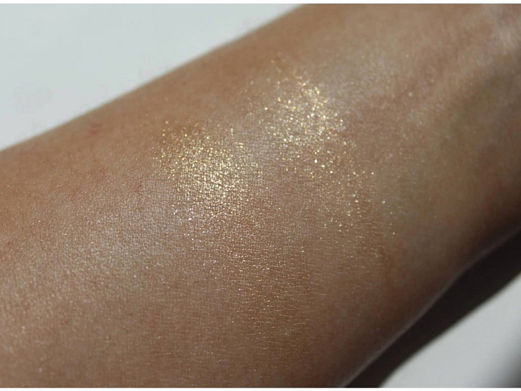 Minerální Oční Stíny MINI 02 - Světle Meruňková se Zlatou a Stříbrnou Perletí