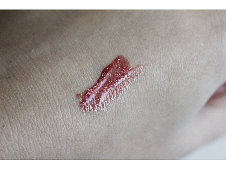 Lesk na Rty INSTANT SHINE 11 Sweet Mistake