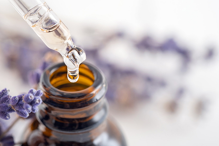 BIO Levandulový peeling s přímou aromaterapií Levandulí Chodouňskou pro účinnou hydrataci a zklidnění pleti i rukou