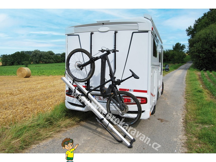 Nájezdový nosič kol na zadní stěnu - Manuální