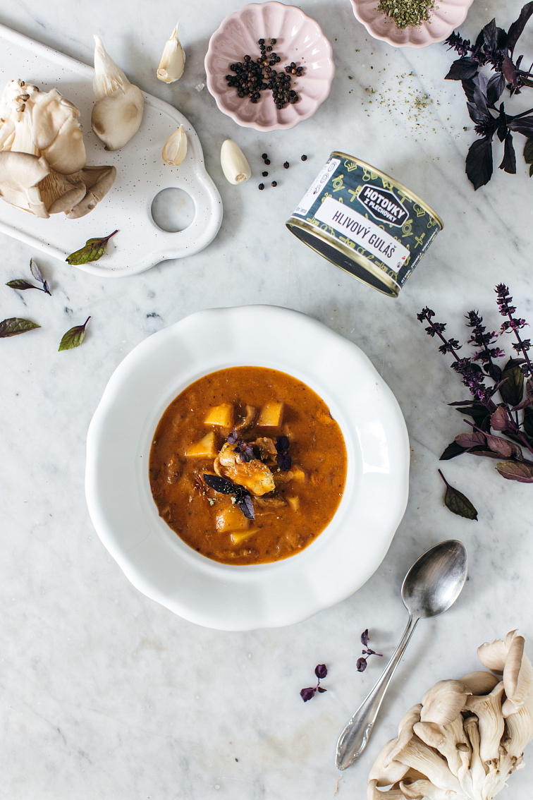 Hlívový guláš v plechovce