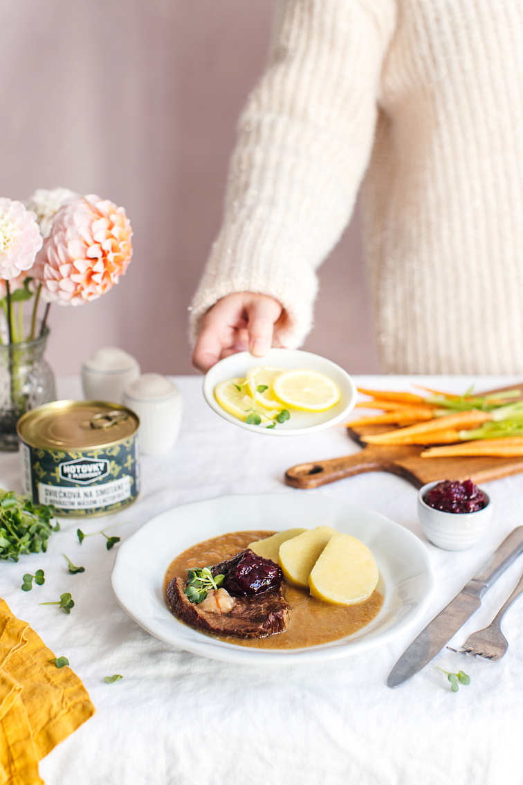 Svíčková na smetaně s hovězím masem Lactofree v plechovce