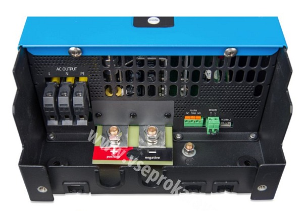 Měnič napětí Smart Victron Energy Phoenix 3000VA 48V