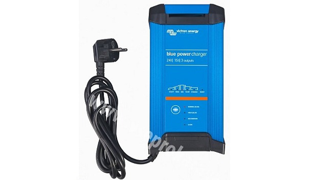 Chytrá nabíječka baterií BlueSmart 24V/16A (3) IP22