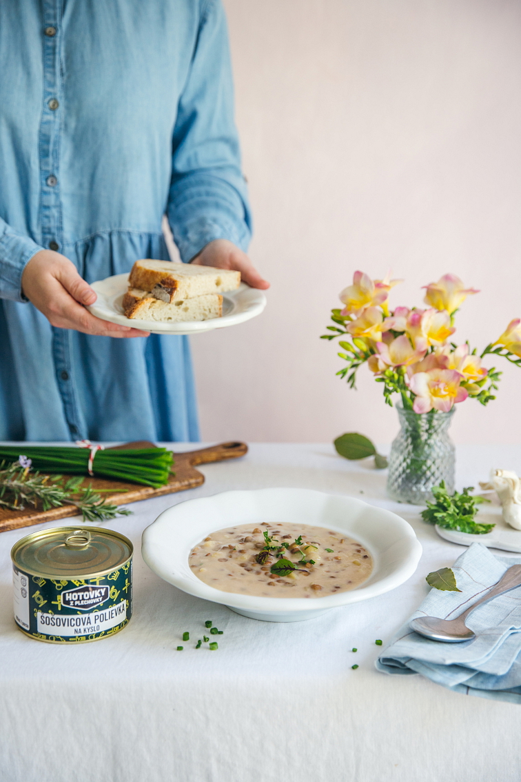 Čočková polévka na kyselo v plechovce