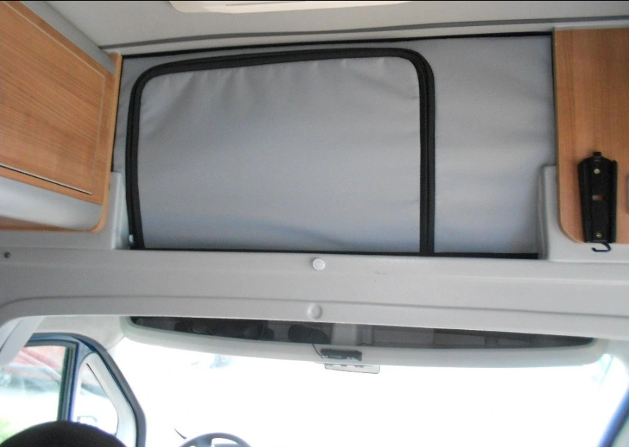 Zakrytí vnitřního prostoru alkovny Citroen Jumper