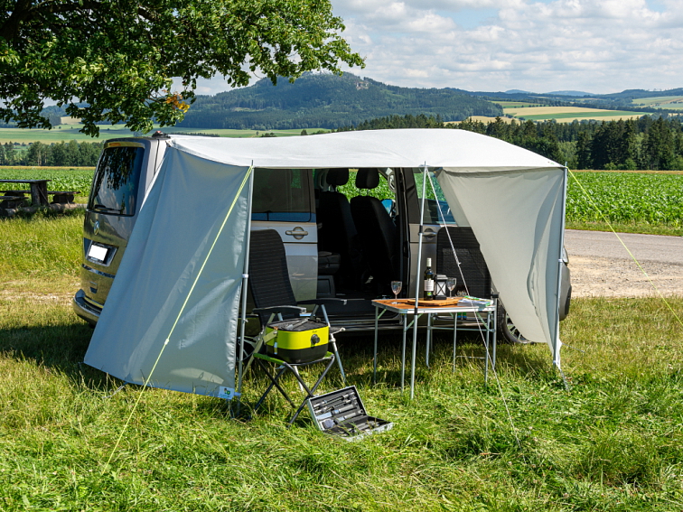 Boční stěny pro lehký předstan