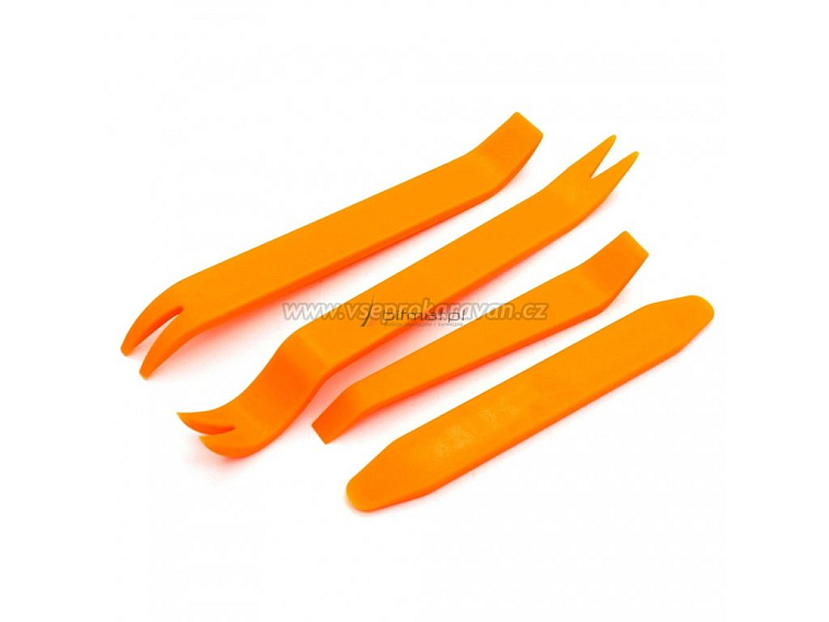 Stahováky pro čalounění, plasty, svorky