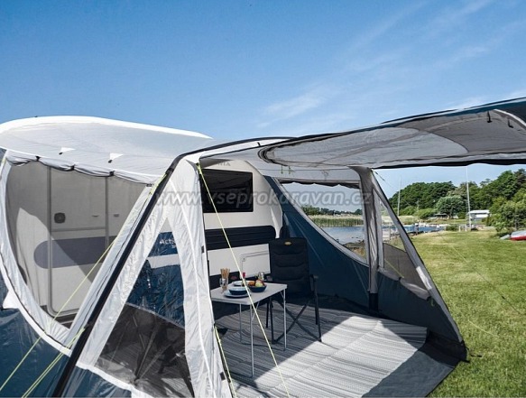 Vchodový předstan pro Adria Action Air 391