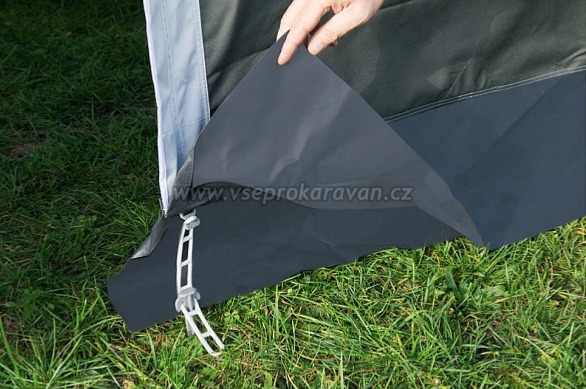 Celoroční předstan Cortina 3