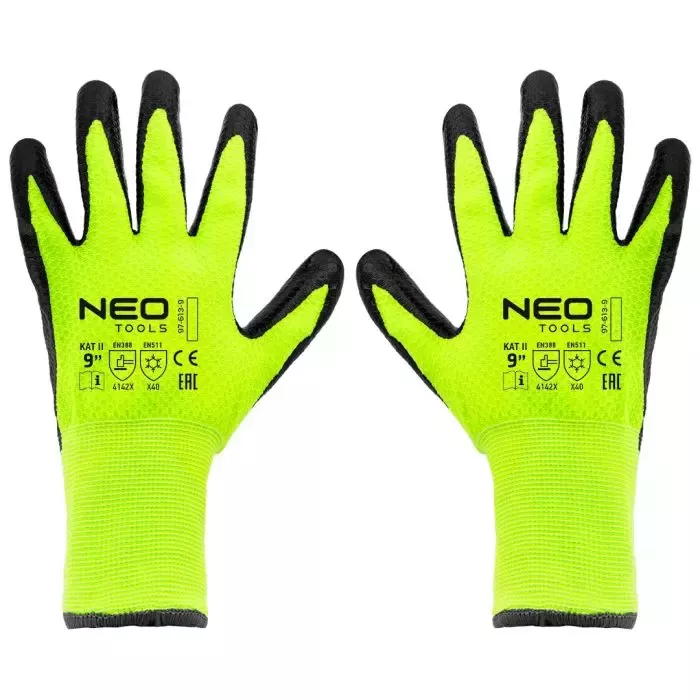 Jak vyrobit kompostér - jednoduchá řešení pomocí palet nebo sudu