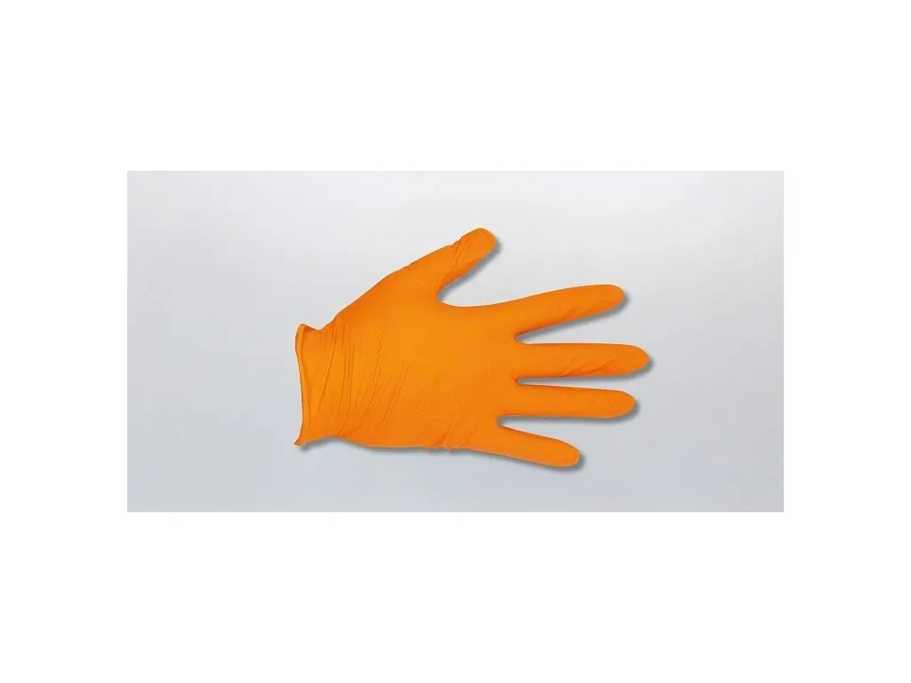 Olej vs. lazura: Co použít na zahradní nábytek?