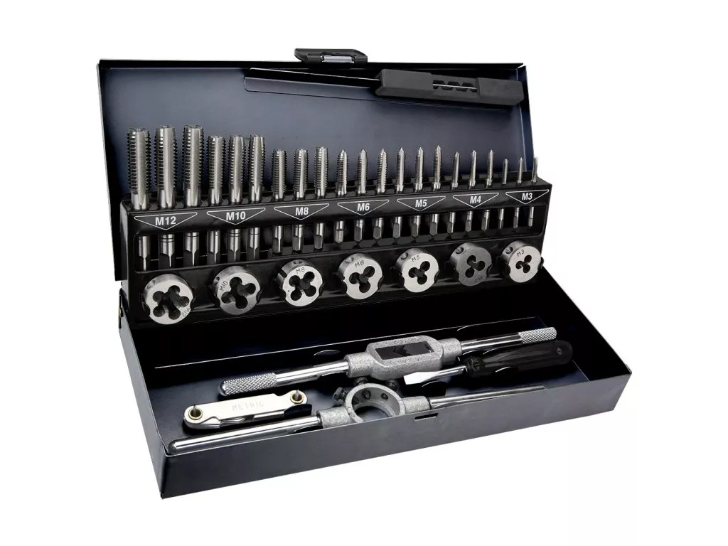 Řezání závitů – jaké jsou potřebné nástroje?