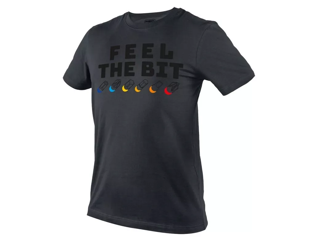 Moskytiéra na balkonové dveře a okna - nejlepší způsob, jak udržet hmyz pryč