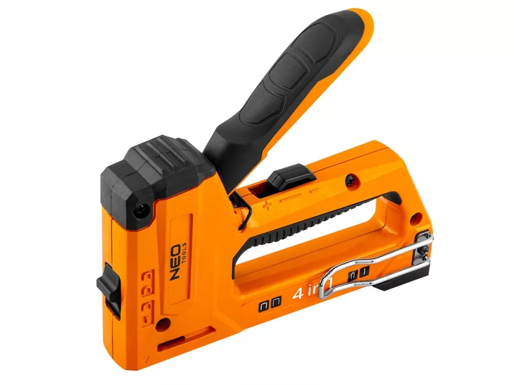 Jak postavit boudu pro psa? Praktický průvodce