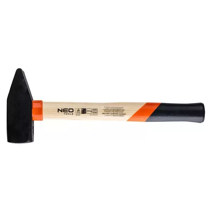 Jak vyrobit kompostér - jednoduchá řešení pomocí palet nebo sudu