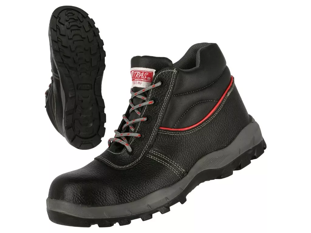 Štípání dřeva – jak vybrat sekeru? Jak bezpečně štípat dřevo?