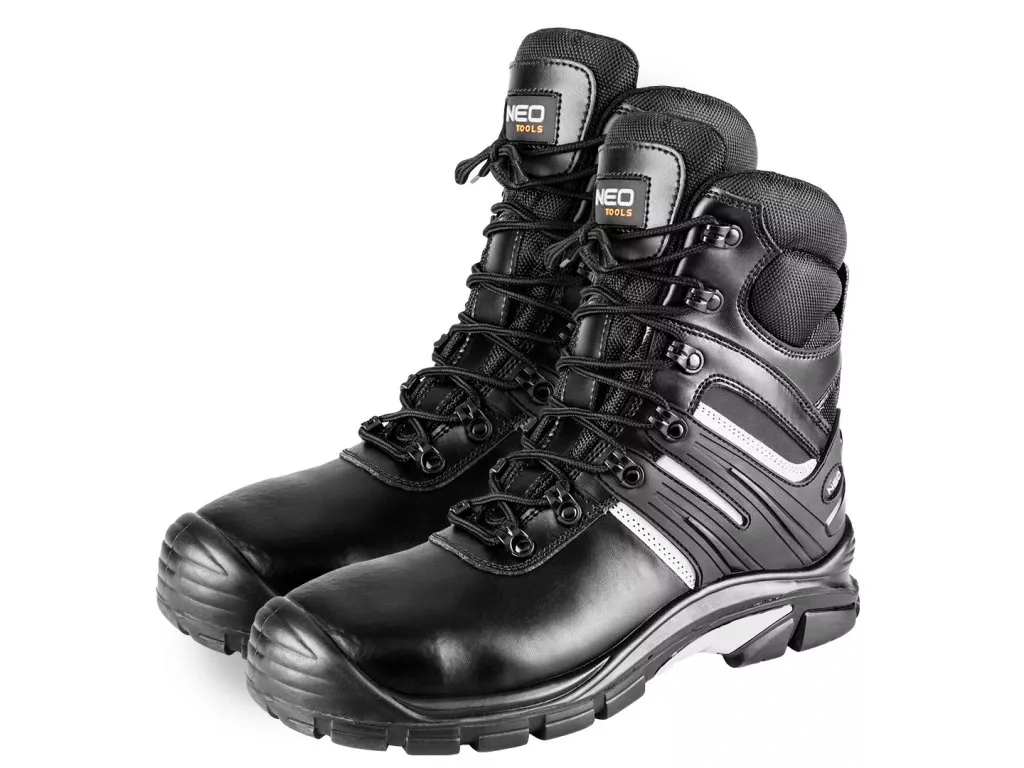 Jak vybrat dobrou pracovní obuv?