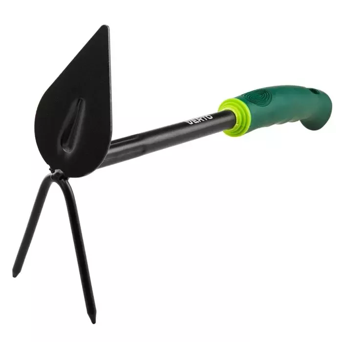 Houby na trávníku – proč se objevují a jak s nimi bojovat?