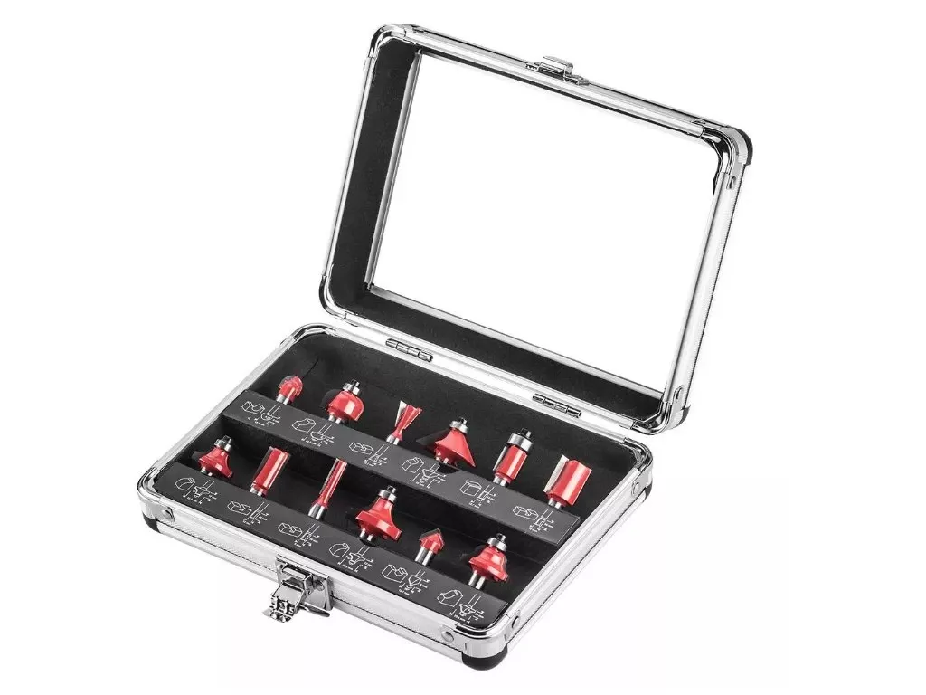 Jak si vyrobit psí boudu doma? Pokyny krok za krokem