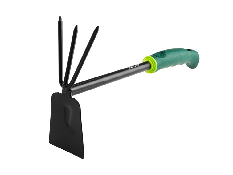 Regenerace trávníku po zimě - péče, hnojení, obnova