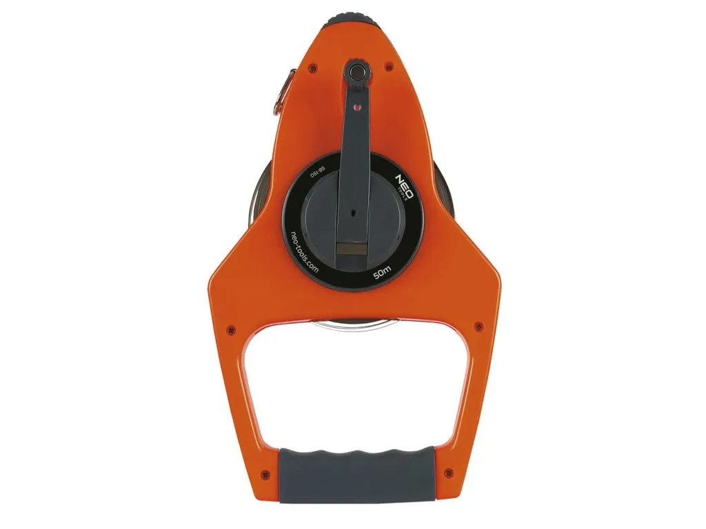 Strojní vs. ruční hutnění: kdy stačí vibrační deska a kdy už je potřeba válec?