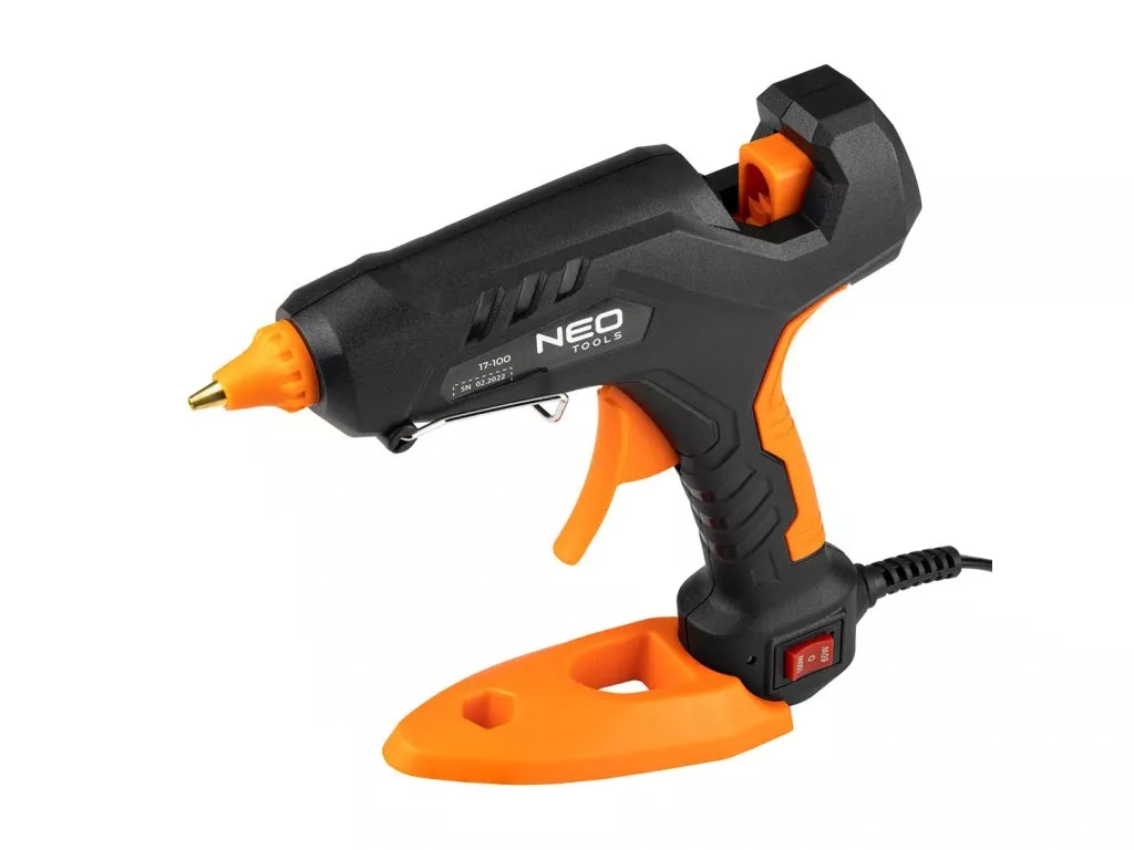 Jak vytvořit větrný mlýn z papíru nebo láhve?