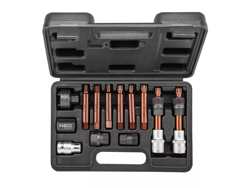 Co je důležité na utahování svíčky klíčem?