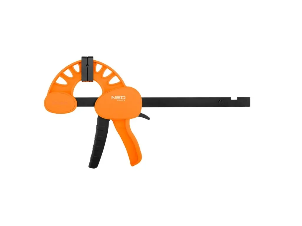 Výroba vlastních dřevěných rámů na obrazy a fotografie