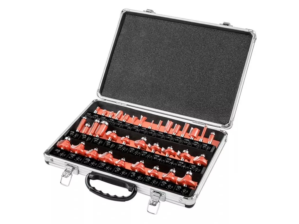 Stůl vyrobený ze dřeva a epoxidové pryskyřice - udělejte to sami