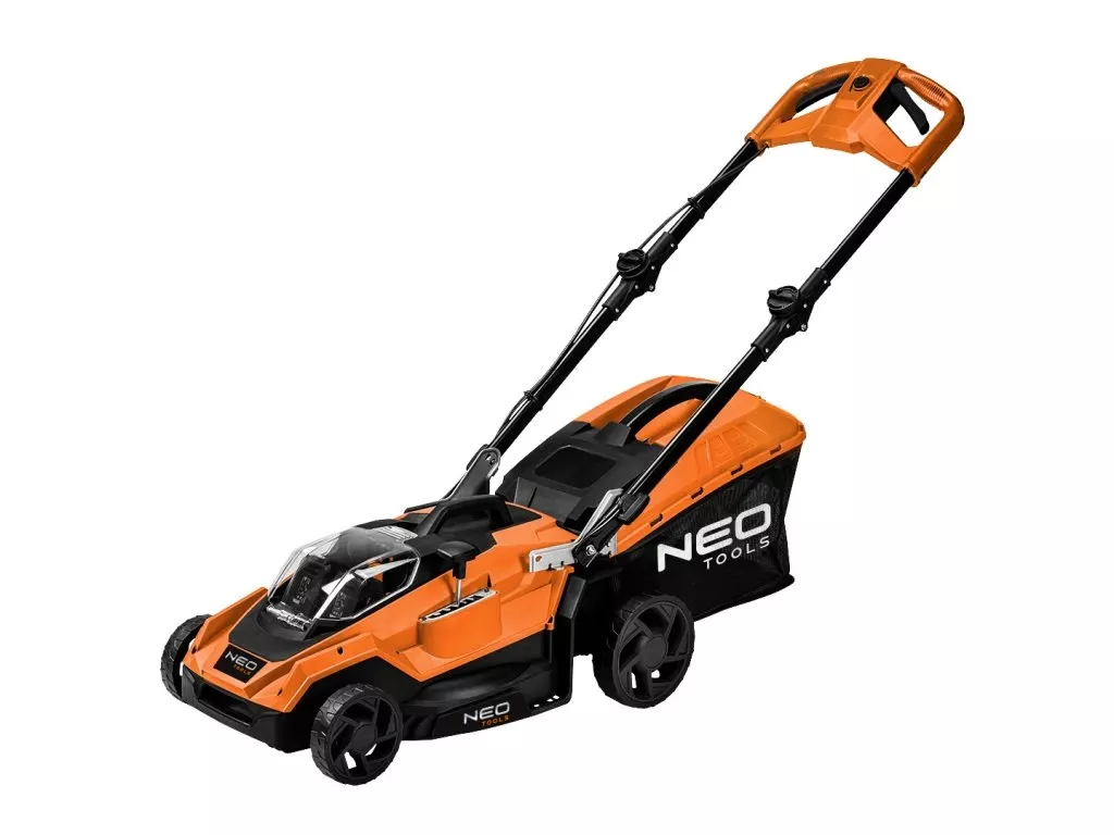 Jak a jak často byste měli měnit olej v benzínové sekačce?