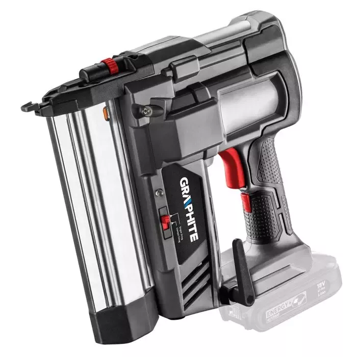 Strašák - osvědčený způsob boje s ptáky