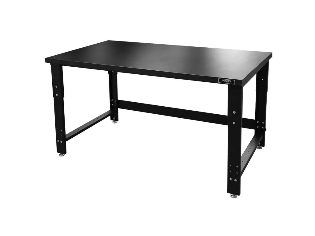 Udělej si sám - návod na výrobu dřevěného pracovního stolu