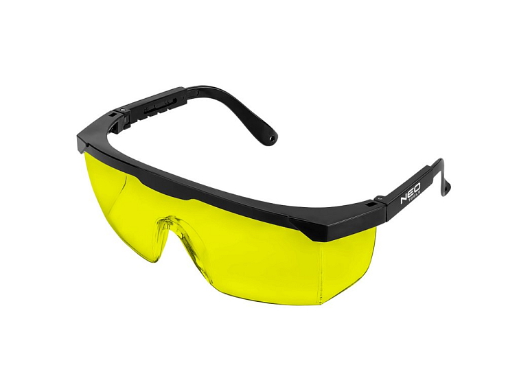 Postřik proti mšicím, tedy přírodní a chemická ochrana proti škůdcům