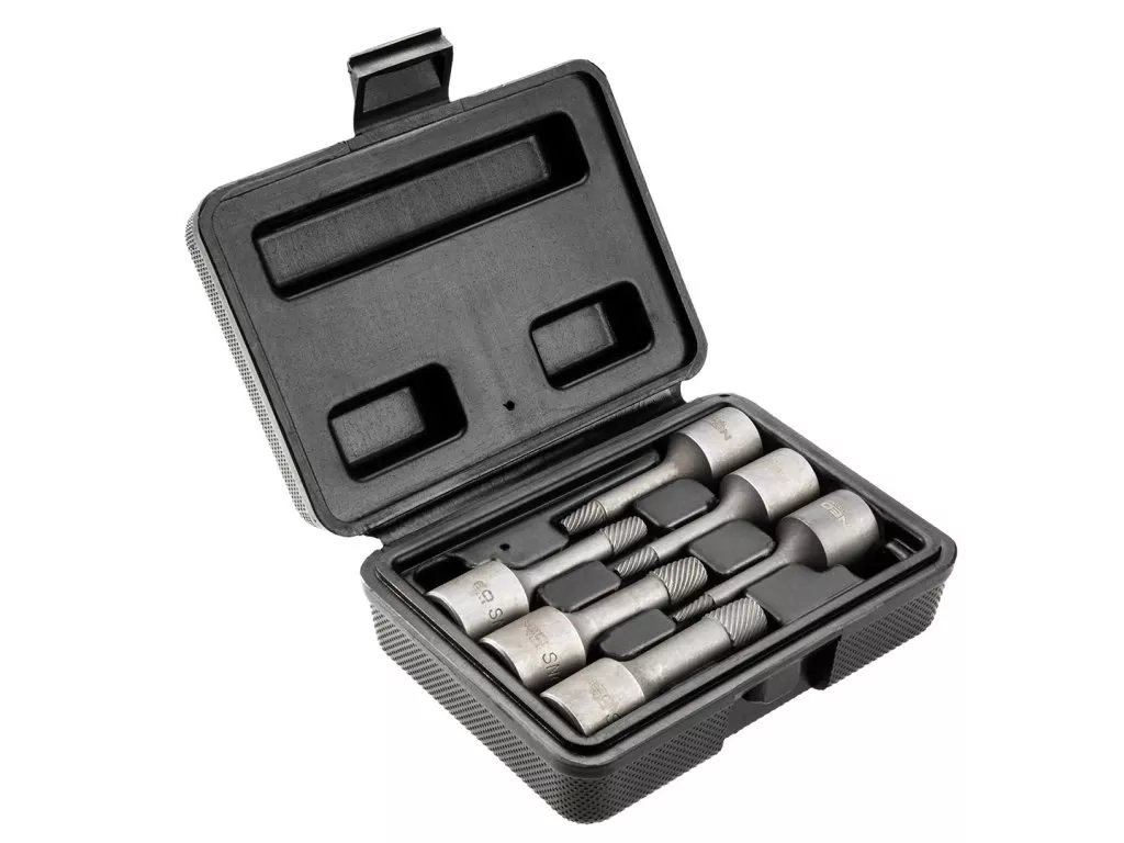 Jak odstranit zlomený šroub? Osvědčené nástroje a metody