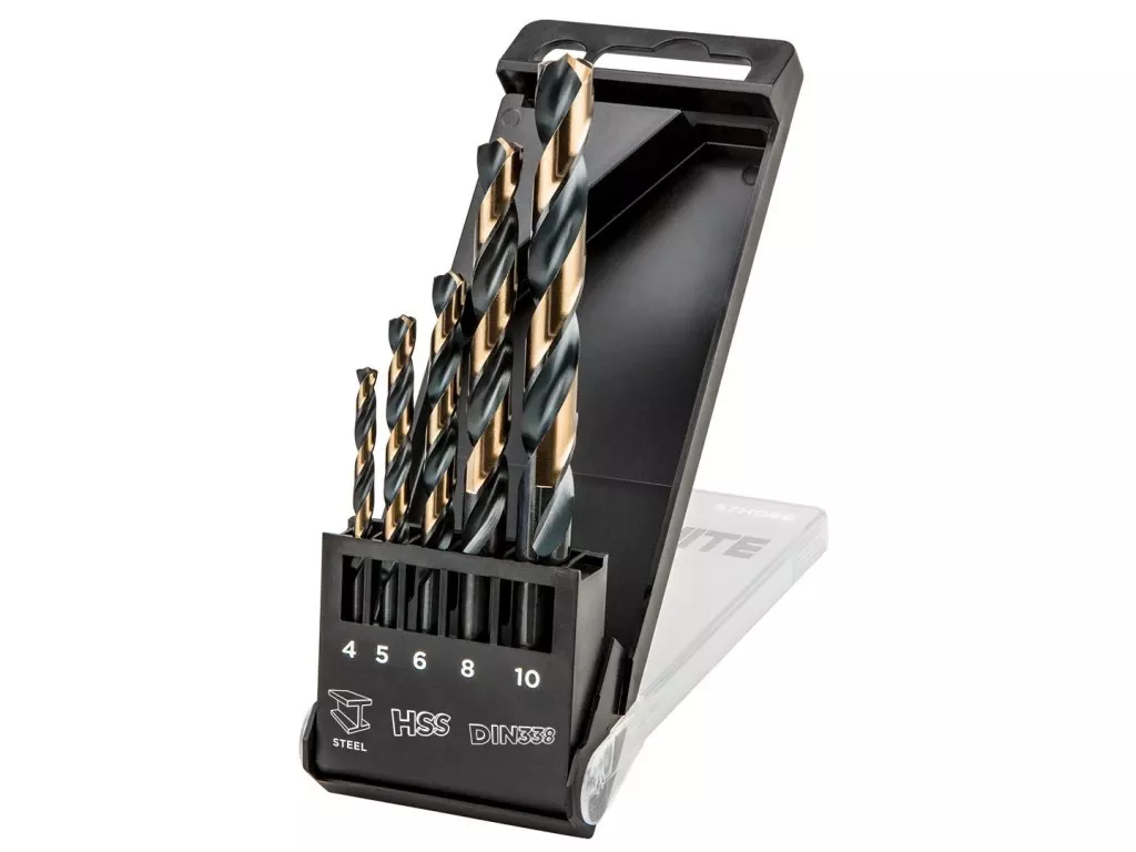 Jak si vyrobit psí boudu doma? Pokyny krok za krokem