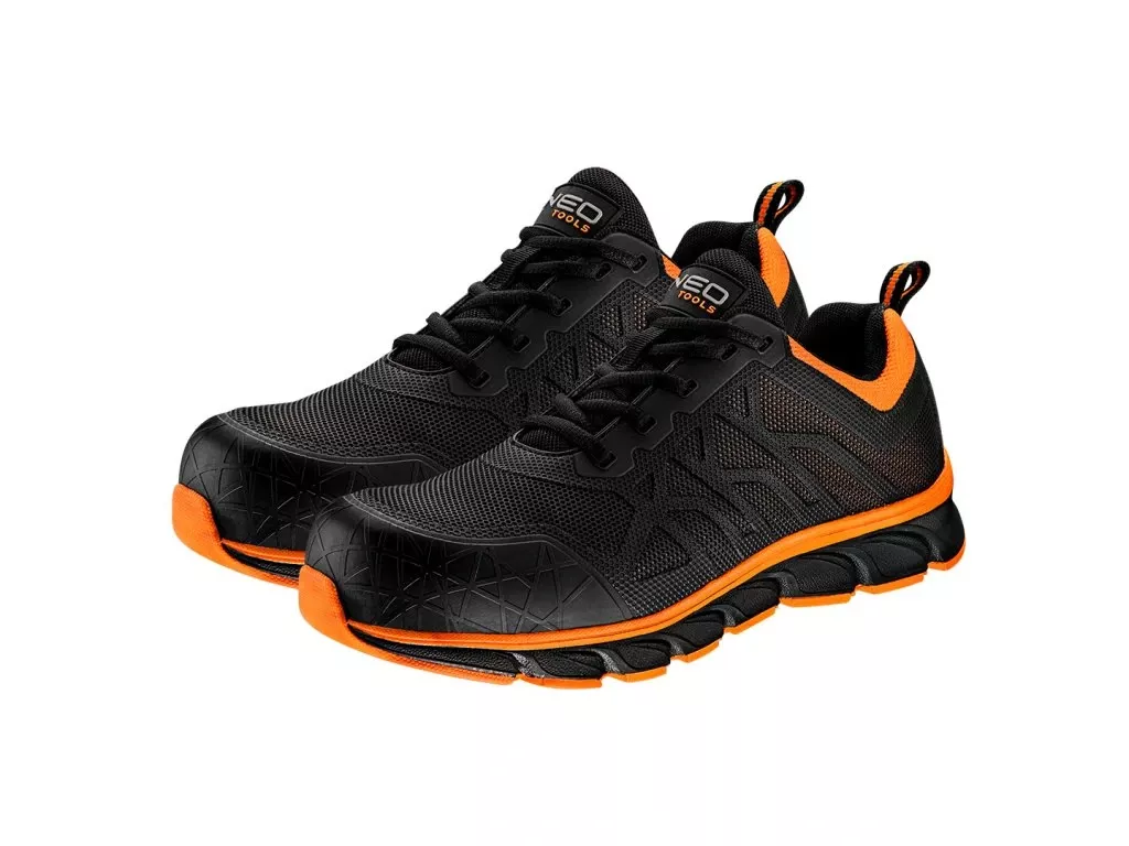 Jak vybrat dobrou pracovní obuv?