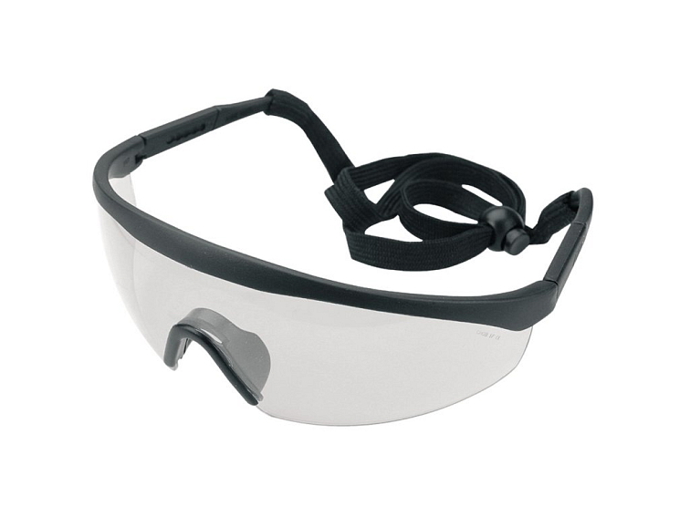 Postřik proti klíšťatům na zahradě – kdy to udělat a jaké přípravky použít?