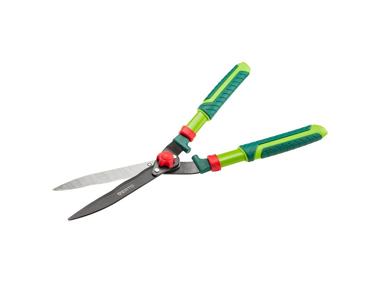 Sekání trávy na zahradě. Jak často a v jaké výšce se má trávník sekat?