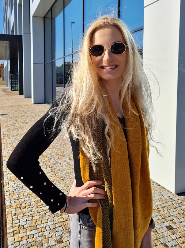 Dámská žlutá šála Anne