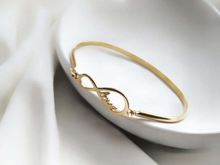 Zlacený ocelový náramek - LOVE